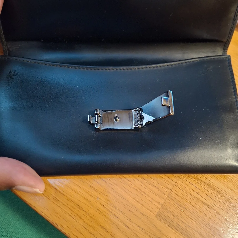 Gucci Calfskin Leather Long Tri-Fold Wallet With Unbranded Dust Bag GUC - Picture 7 of 16